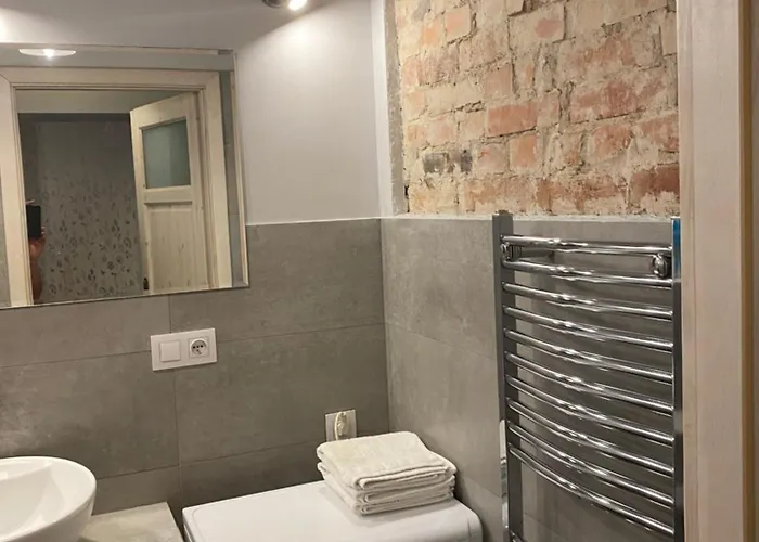 Mieszkanie W Kamienicy 아파트 *